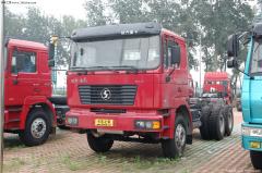 陜汽 德龍F(tuán)2000重卡 300馬力 6X4 自卸底盤車(SX3255DN3841)