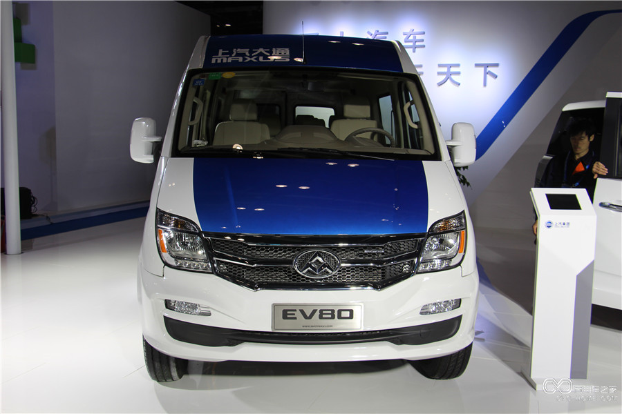 2015節(jié)能與新能源成果展 上汽大通EV80純電動(dòng)輕客